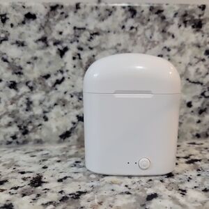 Apple White Earbud Headphones